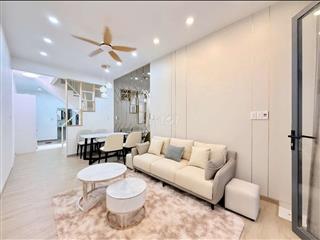 Bán nhà Nguyễn Duy Duong p4 Q10 ,sát mặt tiền ,hbg thông tứ tung