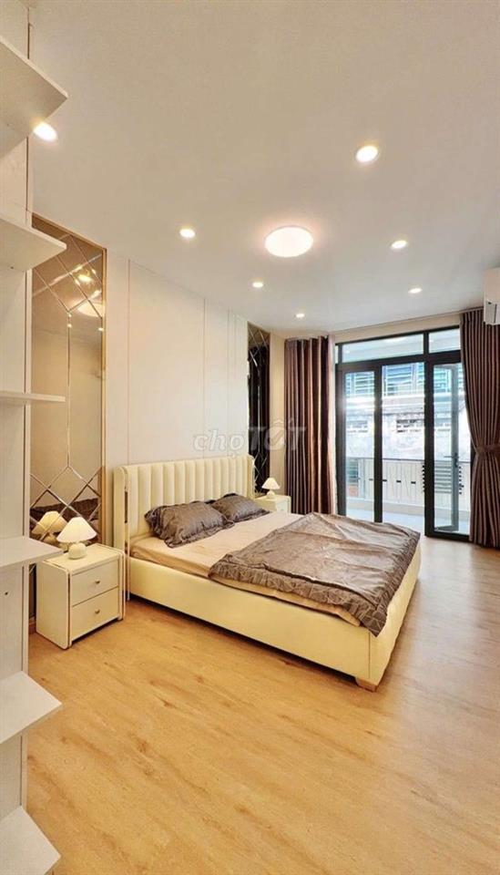 Bán nhà Nguyễn Duy Duong p4 Q10 ,sát mặt tiền ,hbg thông tứ tung