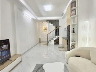 Bán nhà quận 3 p bàn cờ, dt 32m2, 4 tầng.