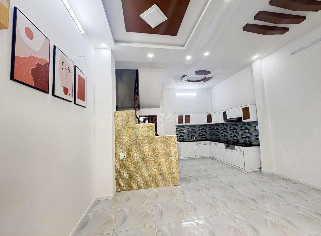 Bán nhà Cao Thắng Q10, ngang 5m, nhà môis xách vali vào ở