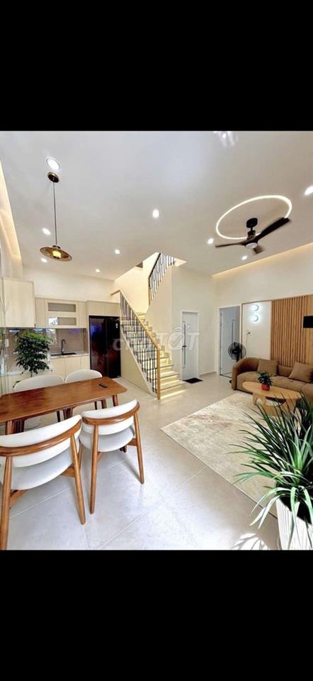 Bán nhà Tân Bình ,đường Ni Sư Huỳnh Liên 40m2, nhà mới đầy đủ noi thất