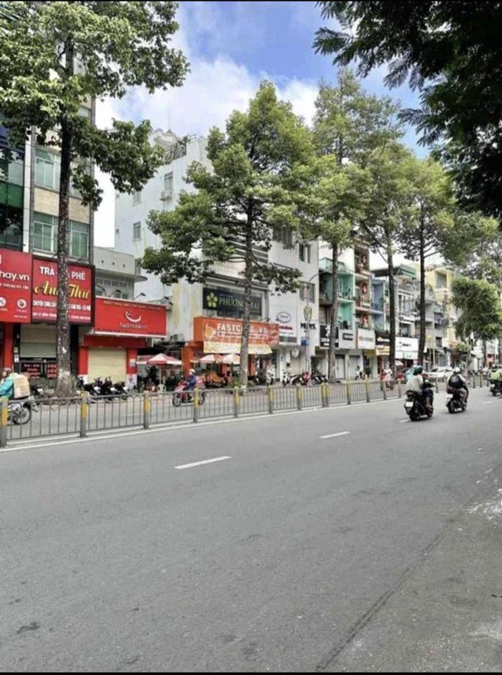 Bán nhà Lê Hồng Phong Q10, ngay Ba Tháng Hai, 30m2, hẻm ba gác 1 xẹt.