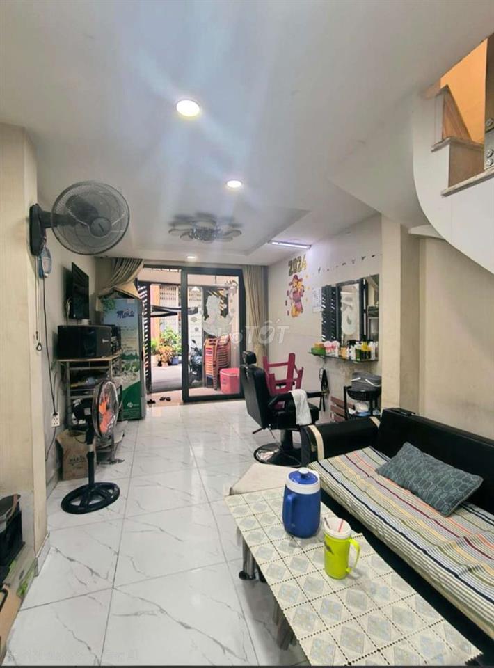 Bán nhà Lê Văn Sỹ 40m2, hẻm nhựa xe tải thông , 3 tầng, 4pn .