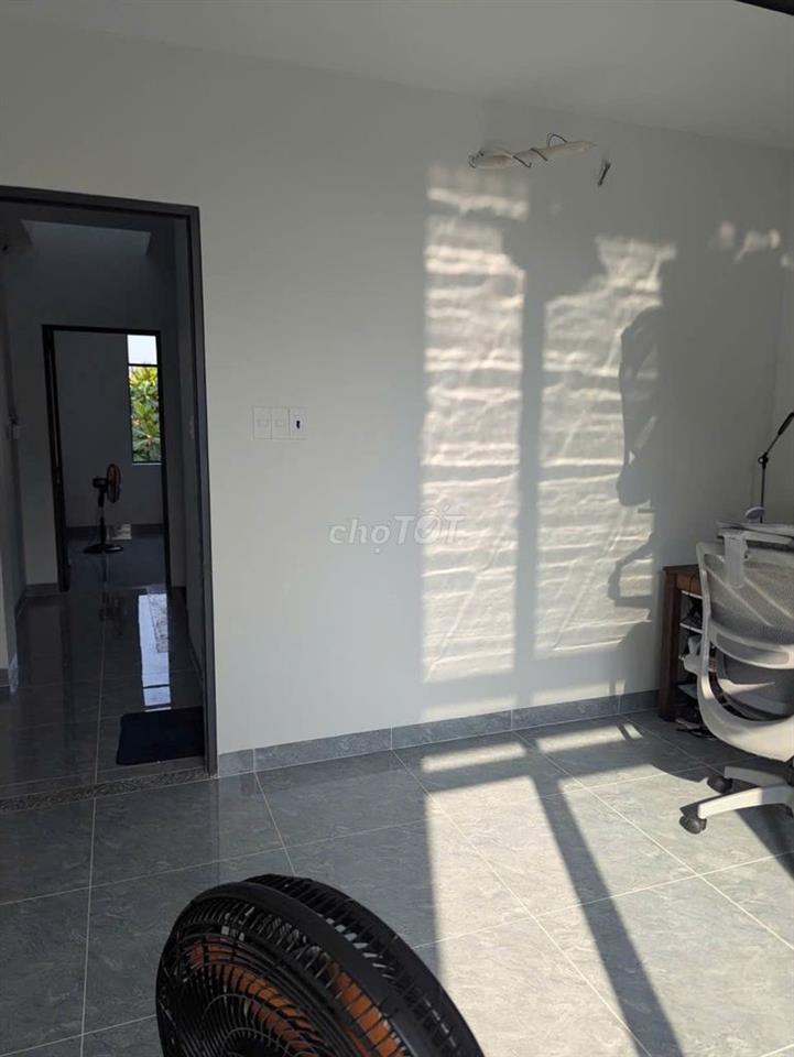 chính chủ bán nhà có sổ hồng, hẻm xe hơi 7m