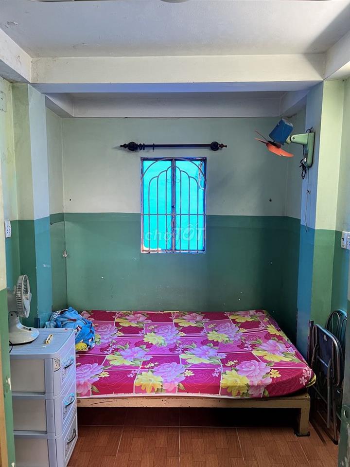 CHO THUÊ PHÒNG ĐẦY TỦ TIỆN NGHI CÓ MÁY LẠNH TOLET RIÊNG QUẬN 3