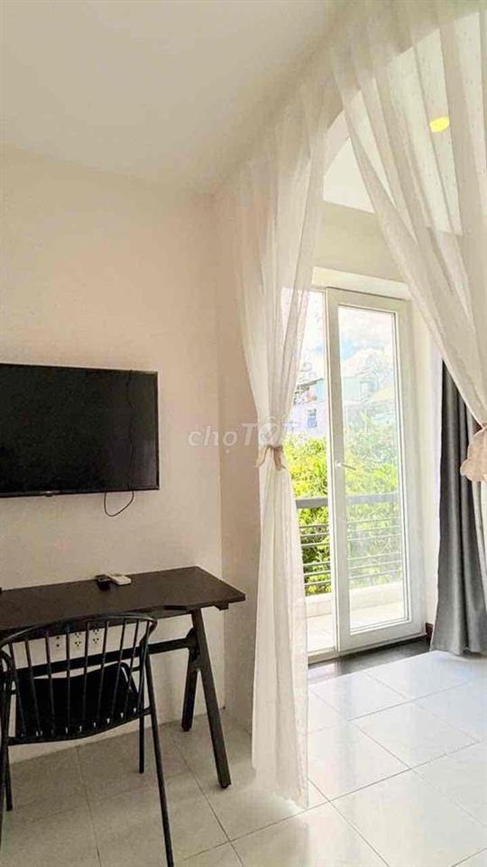 Cho Thuê Căn Hôn 1 Pn Ban Công Full Nt Gần Rmit,Tdtu,Ufm,Lotte