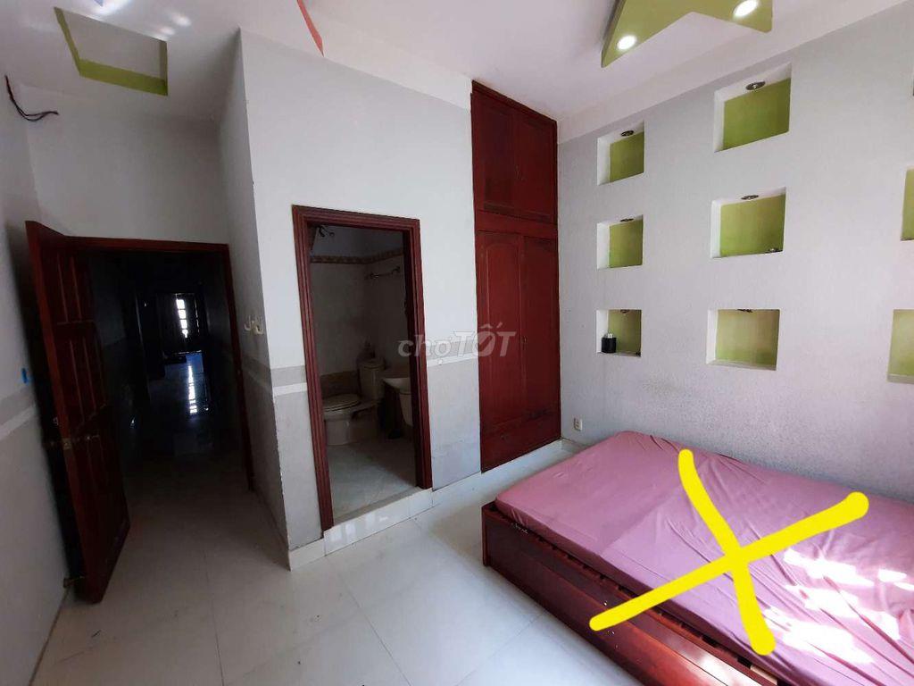 Phòng trọ có toilet riêng, Free Wifi, tiền nước