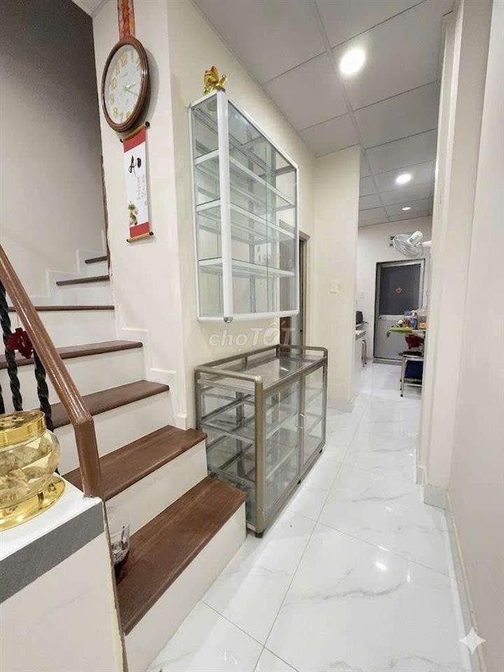 Nhà cần bán
