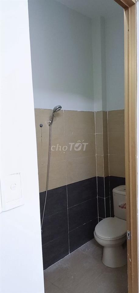 4x18M – HẺM XE HƠI 8M – 4 TẦNG – 6PN – ĐANG CHO THUÊ 16,9 TRIỆU/THÁNG