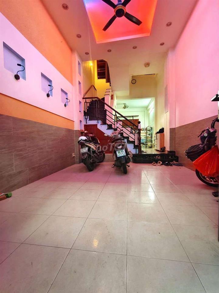 Phạm Văn Hai - HXH 6m 