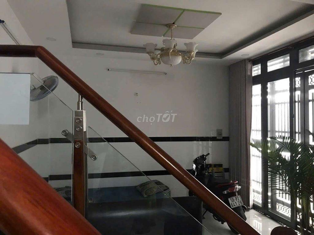phạm Văn hai - 4 phòng 3 Tầng