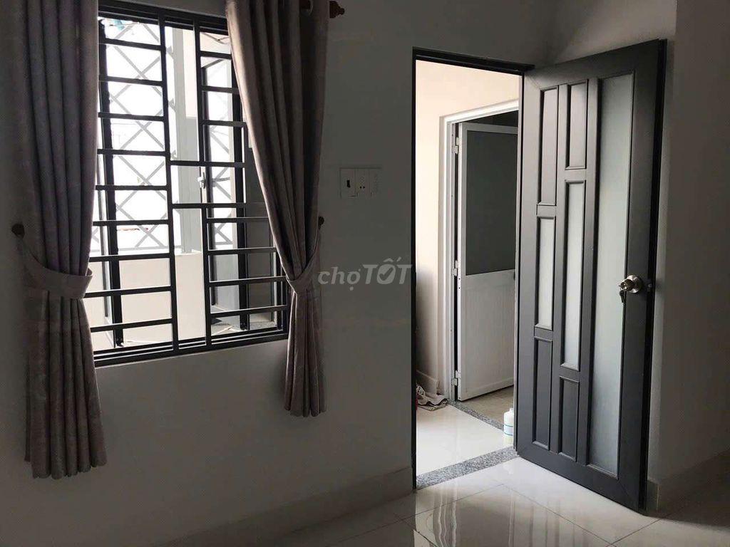 phạm Văn hai - 4 phòng 3 Tầng