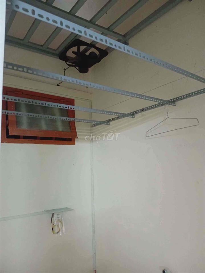 Cho thuê phòng trọ sạch đẹp giá rẻ Lê Trọng Tấn