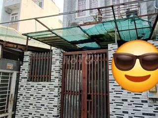 Ngay Lê Văn Việt _ Nhà 2 Tầng.  Diện tích 65m ( 4x16 ) . 2PN.2wc 