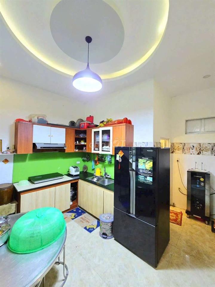 Nhà Đẹp Ở Ngay Lê Văn Việt. 