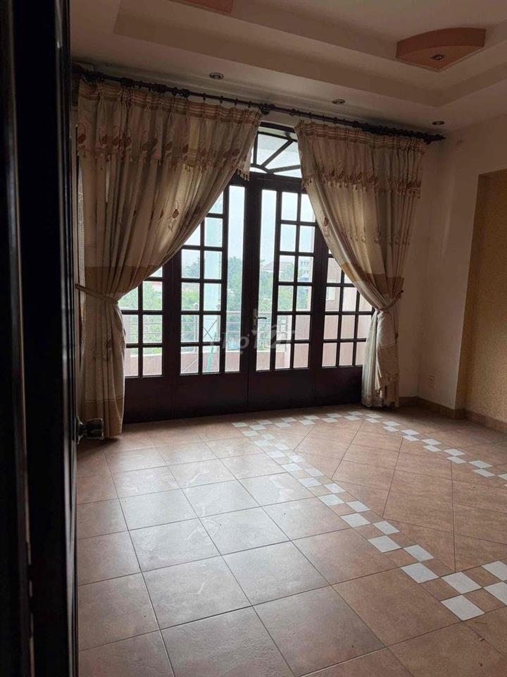 CHO THUÊ NHÀ NGUYÊN CĂN 8 P LÀM CHDV– ĐỒNG VĂN CỐNG