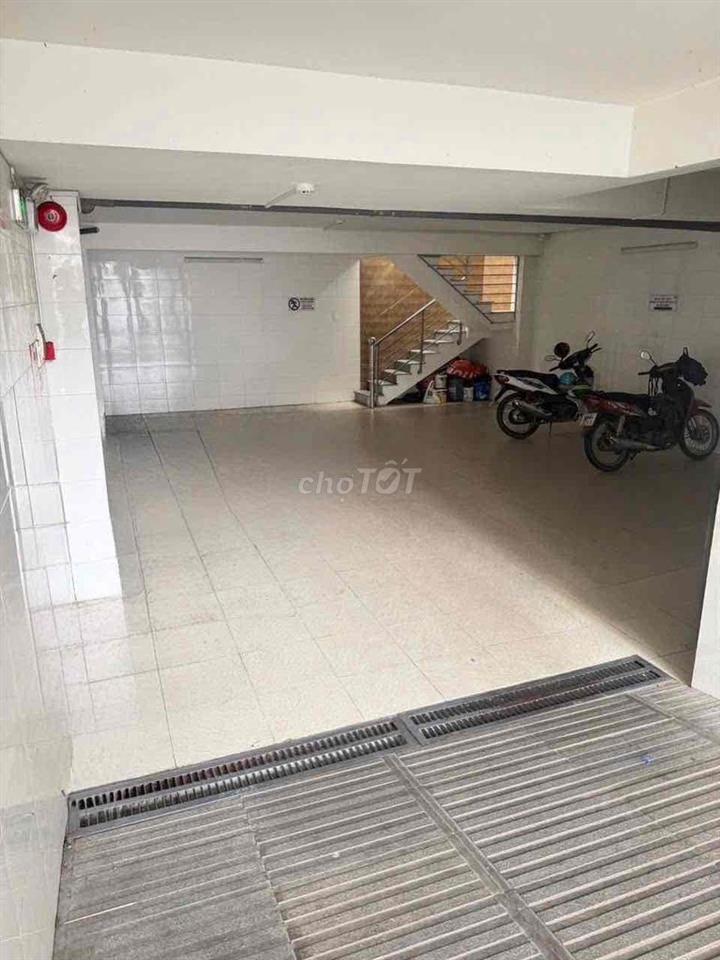 cho thuê nhà mặt tiền đường dân chủ. bình thọ. thủ đức