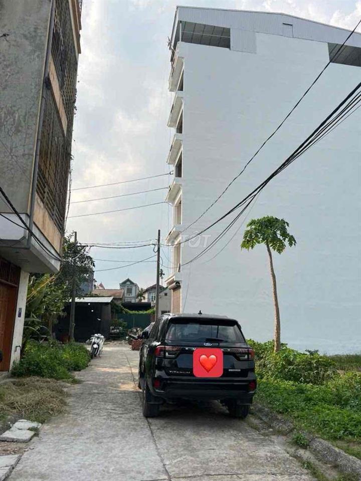 BÁN ĐẤT ĐẤU GIÁ GẦN ĐƯỜNG QL6