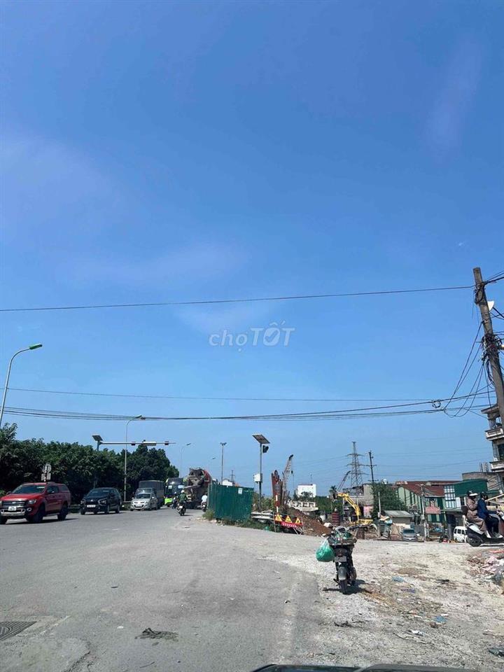 BÁN ĐẤT ĐẤU GIÁ GẦN ĐƯỜNG QL6