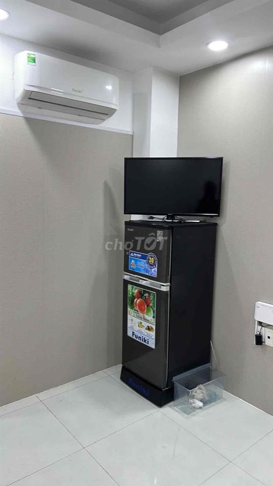 căn hộ ccmn phố lương khánh thiện 35m nội thất đầy đủ ban công thoáng