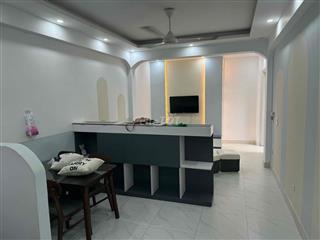Nhà 4 tầng 60m2 có sân riêng