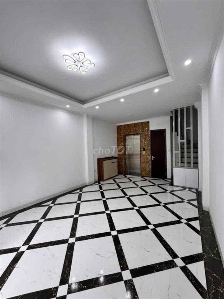 Cho thuê nhà nguyên căn có thang máy full nội thất