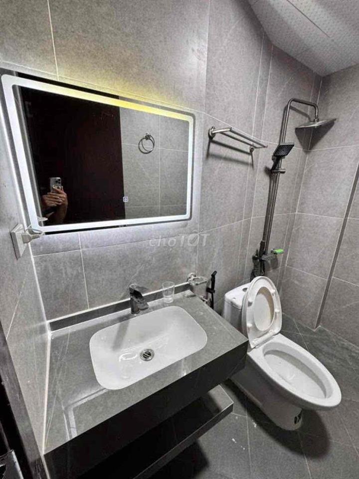 Cho thuê nhà nguyên căn có thang máy full nội thất
