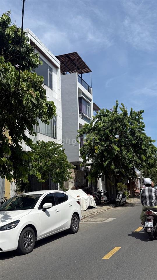 Chính chủ bán 3 tầng 198 m2 55tr/1m2
