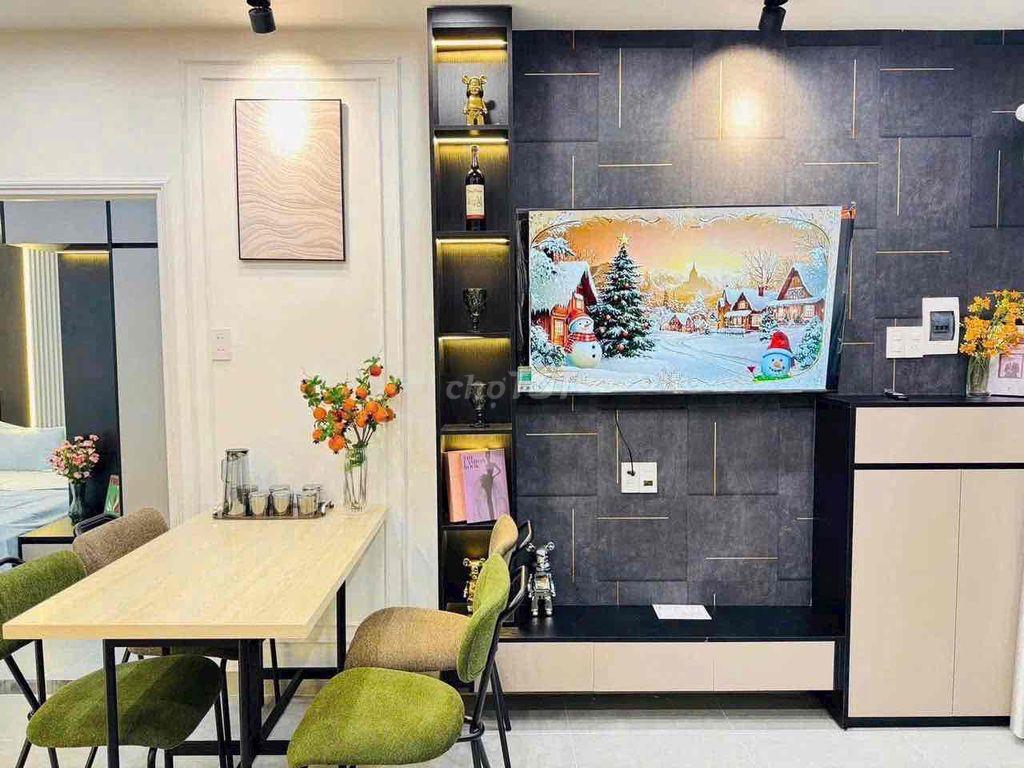nhà phan thanh có gì?