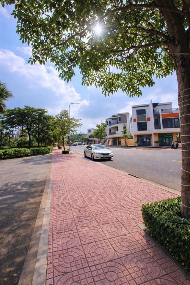 Bán nhà phố Thuận An 3 tầng mặt tiền đường 22m giá đầu tư chỉ 3.97 tỷ
