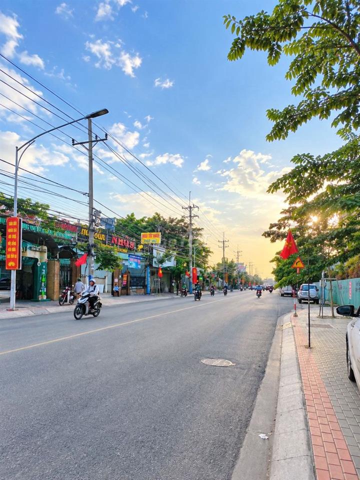 Cho Thuê Kho Xưởng trục ngay DT743 diện tích 1200m2, giá 40tr/tháng