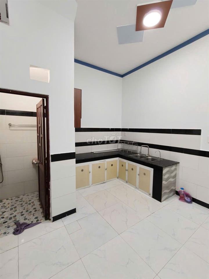 Bán Nhà Lầu Trệt Sổ Chung Thổ Cư Ngã Tư Bình Chuẩn - Giá Rẻ 1.07 Tỷ