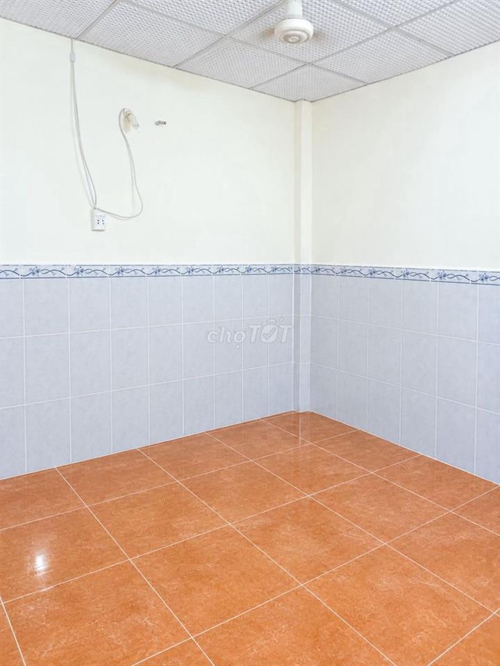 Nhà có sổ chung cầm tay thổ cư ngay Lê Thị Trung Thuận An chỉ 920tr