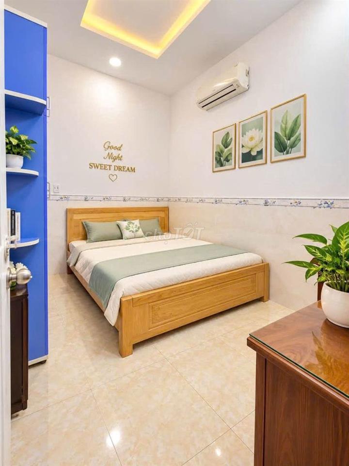 Nhà Tân Đông Hiệp Dĩ An (Đất 5x18.2m) - 4PN Sân Oto 7 Chỗ - Giá 3.99ty