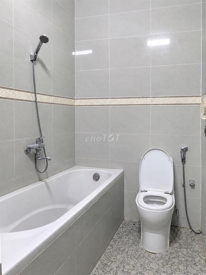 Cho thuê Mặt Bằng Kinh Doanh Lê Thị Trung 225m² (5x45m) 3PN, giá 15tr