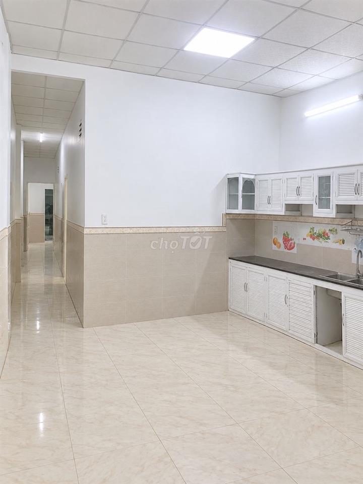 Cho thuê Mặt Bằng Kinh Doanh Lê Thị Trung 225m² (5x45m) 3PN, giá 15tr