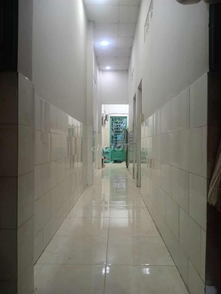 Bán nhà cấp 4,4×20