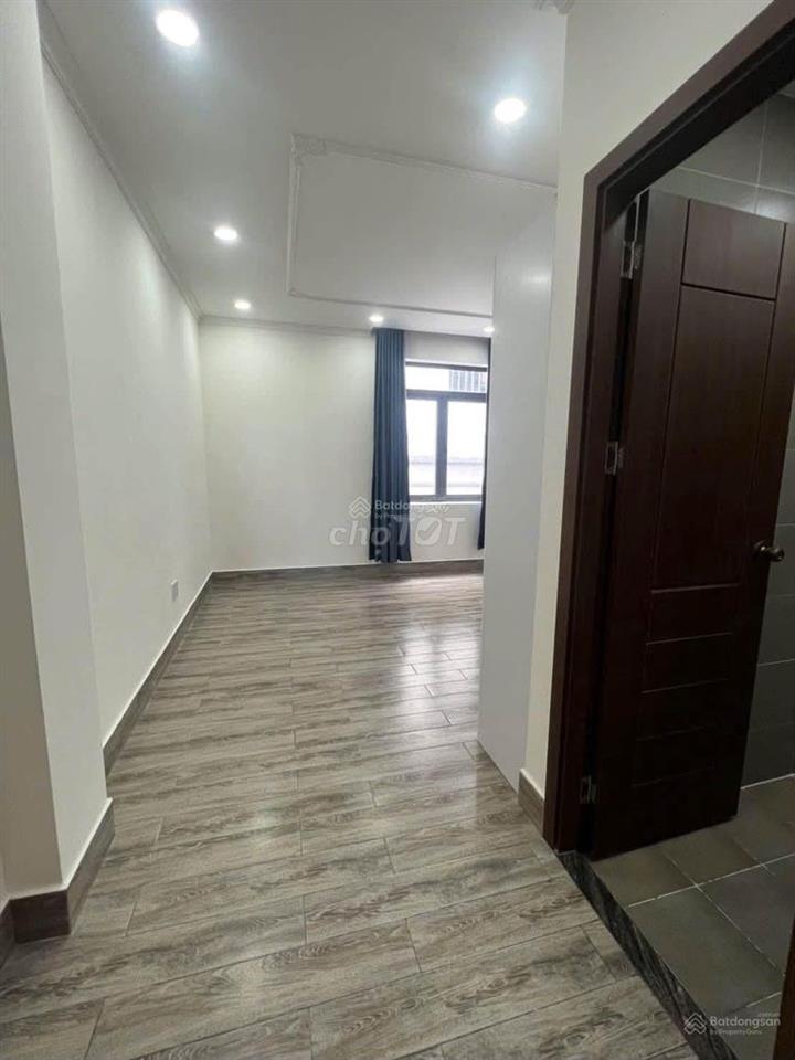 Cho thuê nhà 1 trệt 3 lầu Mặt tiền kinh doanh Khu ĐR Phúc Đạt 7PN-5WC