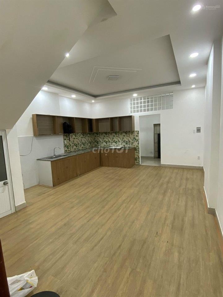 Cho thuê nhà KDC Chánh Nghĩa, Thủ Dầu Một - Dt: 5x20, 1 trệt 2 lầu