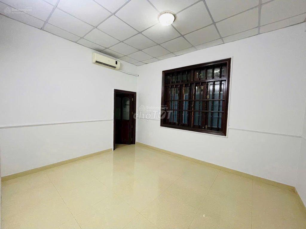 Cho thuê nhà 1 trệt 1 lầu Phường Hiệp Thành 4PN-4WC Gần  ĐH Bình Dương