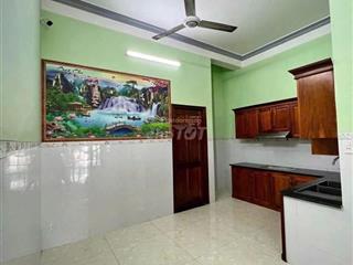 Nhà 1 trệt 1 lầu 1 tum 4 phòng ngủ - Vị trí mở công ty Văn Phòng ok