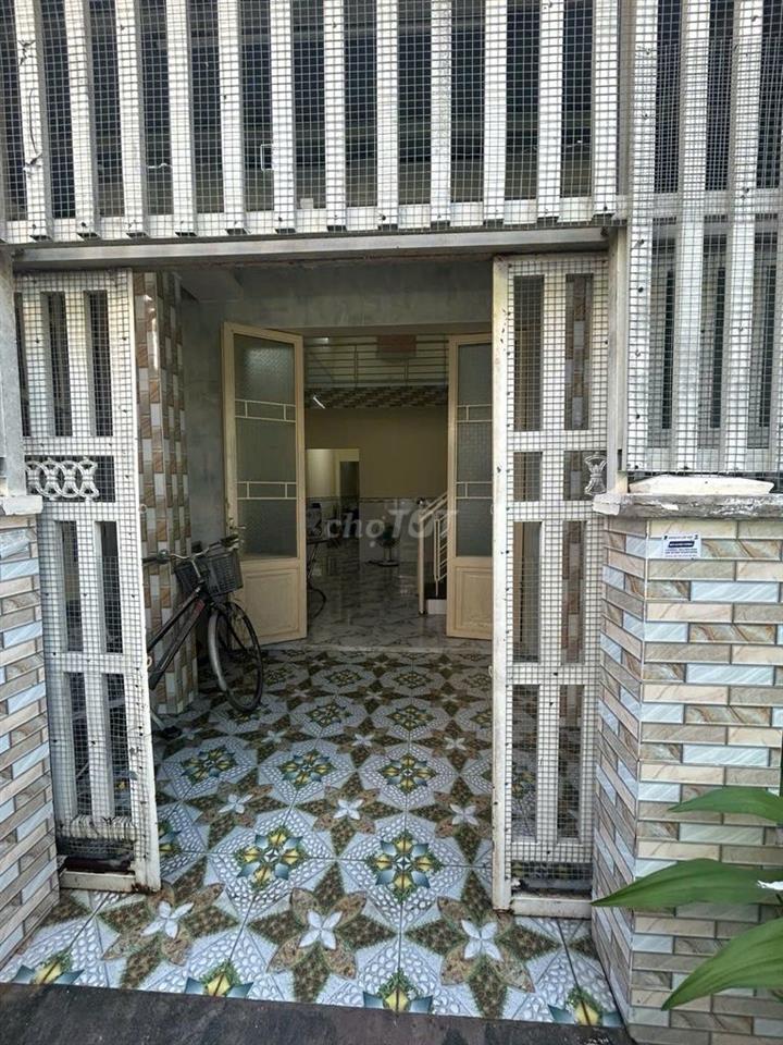 BÁN NHA CẦN GIUỘC LONG AN