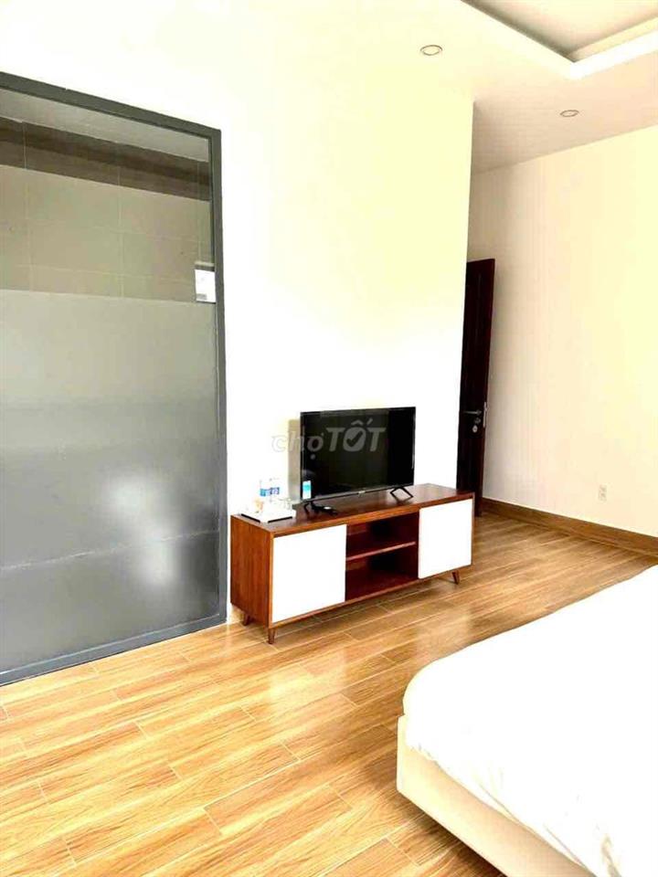 CHO THUÊ VILLA 10 PHÒNG NGỦ CÓ SÂN RỘNG ĐƯỜNG MĂNG LIN GIÁ 30 TRIỆU/TH