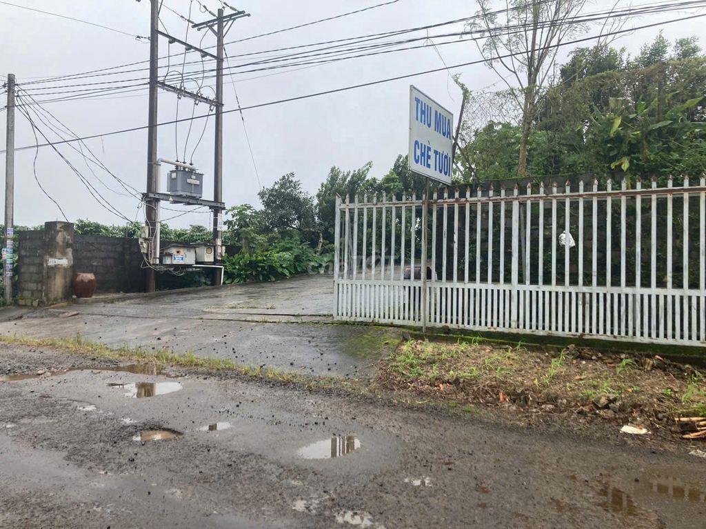 BÁN CĂN NHÀ XƯỞNG MẶT TIỀN ĐƯỜNG NHỰA TẠI BẢO LÂM