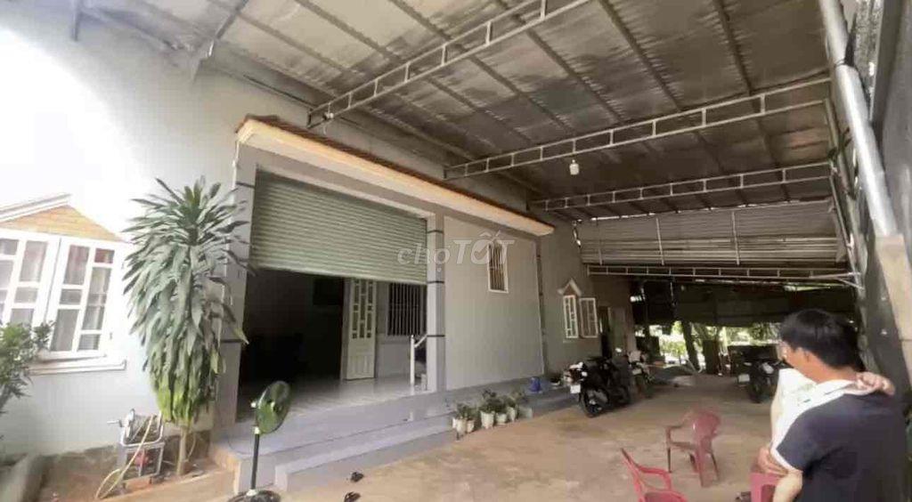 Bán Đất kèm nhà gấp