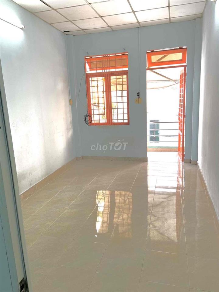 CHO THUÊ TẦNG 2, LỐI ĐI RIÊNG, QUẬN 10