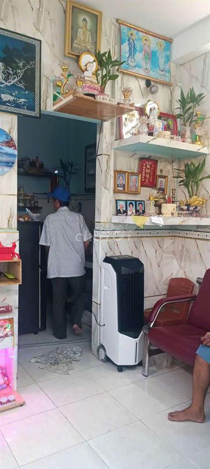 cần bán nhà Q3