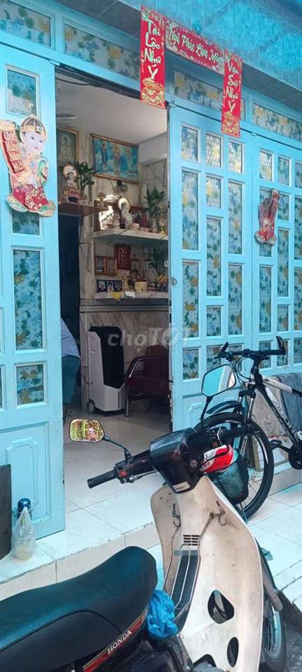 cần bán nhà Q3