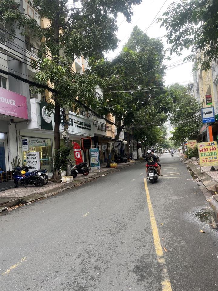 Bán nhà đường số 5 Phạm Hùng. DT 5x15m 1 trệt 2 lầu ST.