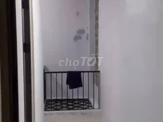 Còn 1 phòng có phòng ngủ riêng MT 176 Huỳnh Ngọc Huệ